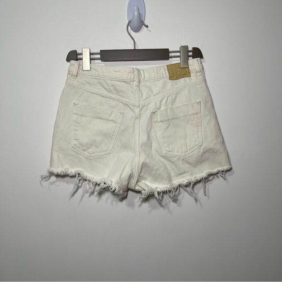 ZARA women's creamy white button fly raw hem sumer festival shorts in size US 8 - Picture 5 of 5